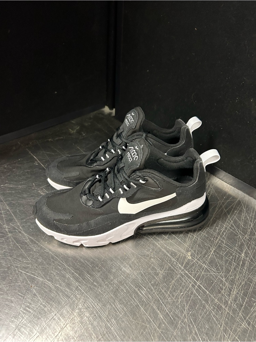 Nike Air Max 270 Size 8.5 Women